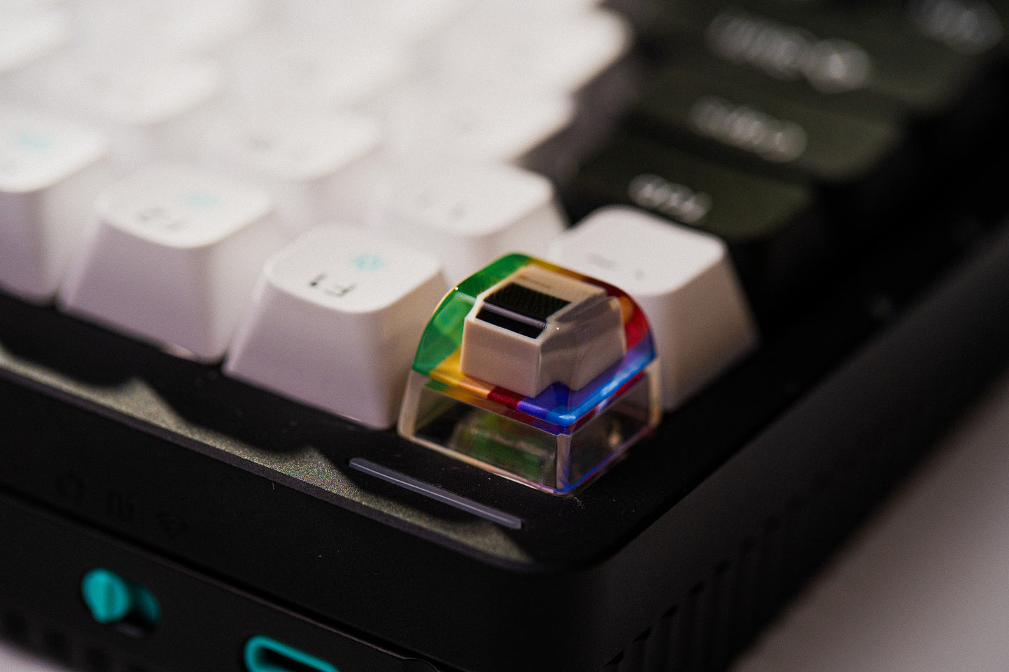 128K - Artisan Keycap by Copland